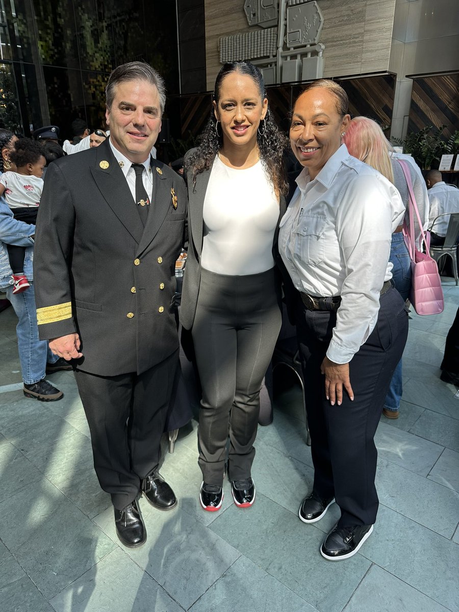 Brooke Jenkins 謝安宜 (@brookejenkinssf) on Twitter photo Kicking off the SF Juneteenth Parade at the <a href="/SFblackfire/">San Francisco Black Firefighters Association</a> breakfast!
Thank you for everything you do to support the wellbeing of our Black firefighters and for keeping San Franciscans safe every day across our City. Kicking off the SF Juneteenth Parade at the <a href="/SFblackfire/">San Francisco Black Firefighters Association</a> breakfast!
Thank you for everything you do to support the wellbeing of our Black firefighters and for keeping San Franciscans safe every day across our City.