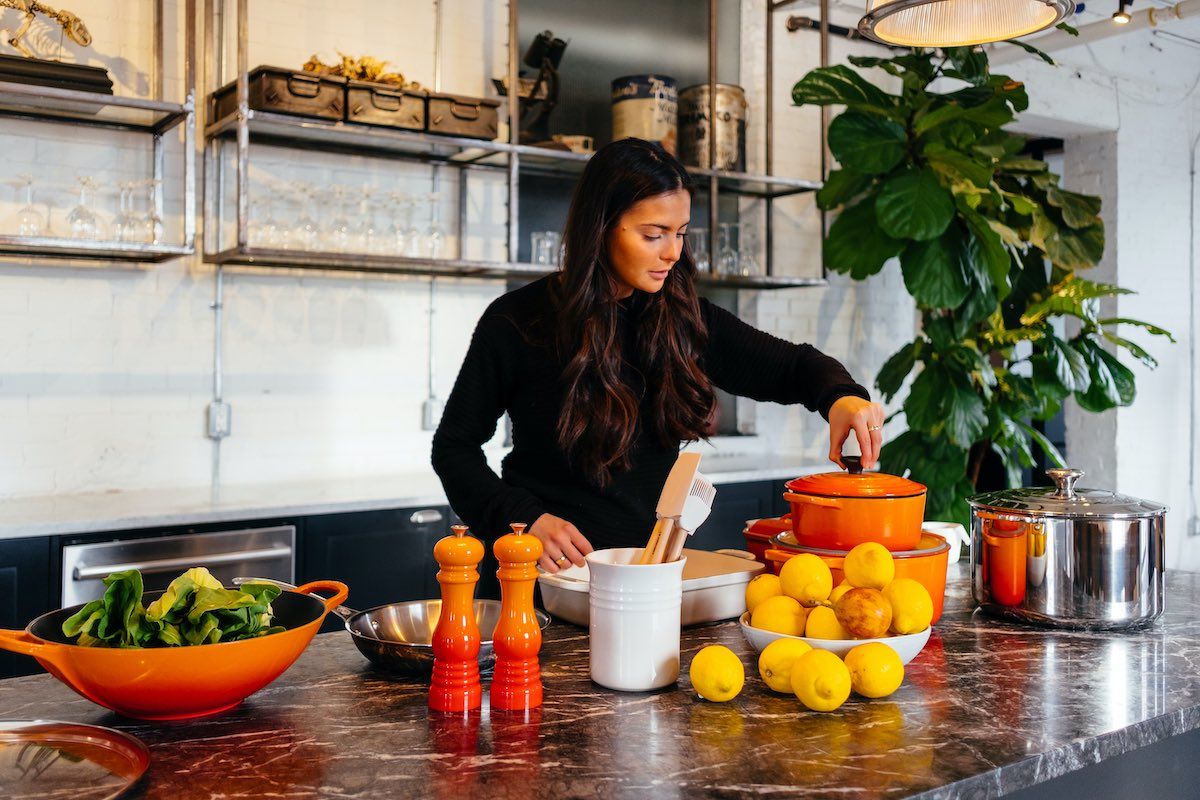 Psst! Can you name the 10 best foods for women? bit.ly/43VV4DF