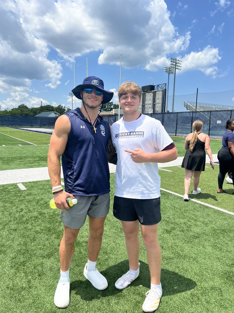 George Nicholson (@george_nich81) on Twitter photo Had an amazing day at ODU yesterday!!! Thank you to the coaches and players that made it special!!! Go Monarchs🏈🏈🏈
<a href="/ODUFootball/">ODU Football</a>
<a href="/Coach__Seiler/">Blake Seiler</a>
<a href="/CoachVic_/">Victor Irokansi</a>
<a href="/CoachBarnisky/">Coach Barnisky</a>
<a href="/757jahleel/">JAHLEEL CULBREATH</a>
<a href="/JasonH_42/">Jason Henderson</a>
<a href="/BroadRunFB/">Broad Run Football</a> Had an amazing day at ODU yesterday!!! Thank you to the coaches and players that made it special!!! Go Monarchs🏈🏈🏈
<a href="/ODUFootball/">ODU Football</a>
<a href="/Coach__Seiler/">Blake Seiler</a>
<a href="/CoachVic_/">Victor Irokansi</a>
<a href="/CoachBarnisky/">Coach Barnisky</a>
<a href="/757jahleel/">JAHLEEL CULBREATH</a>
<a href="/JasonH_42/">Jason Henderson</a>
<a href="/BroadRunFB/">Broad Run Football</a>