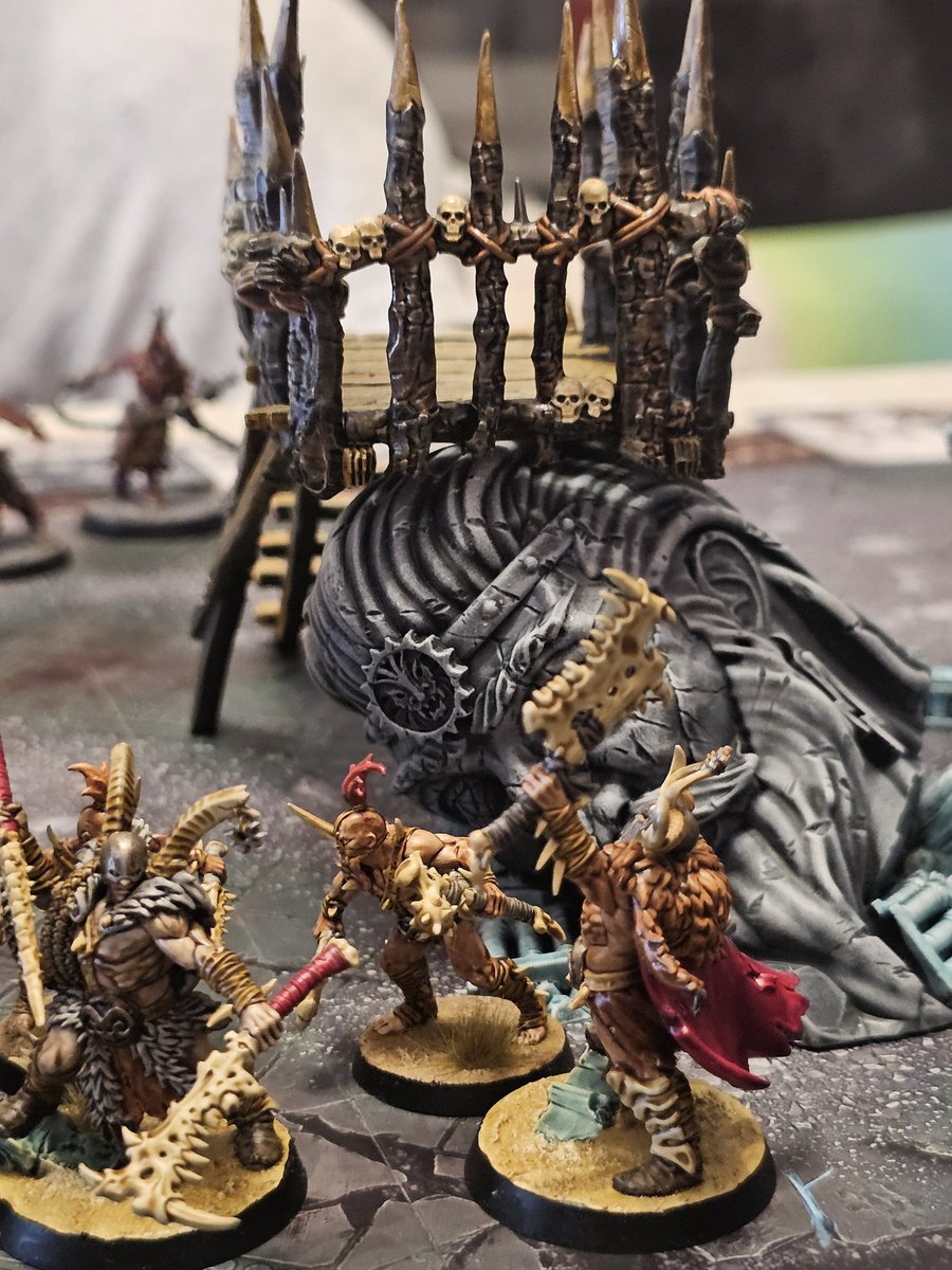 Hewwooo Lovelings! Little update from Boh on vacation 🏖️  It's hot, I'm dying of sweat, and that's exactly what I needed lol. 
Here's some yummy food and drinks I got! Also played my first Warcry game that <a href="/LeonHaatoEN/">LeonHaato | 🎮🕹 Scuff Cyborg VTuber</a> painted!