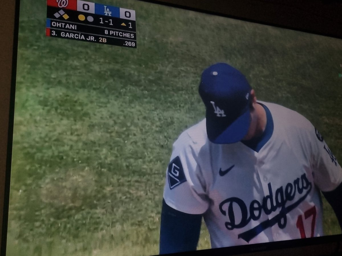 Mariana22M2's tweet photo. VAMOS Dodgers 🩵 #LaCasaDelBeisbol https://t.co/SulCbg8duZ