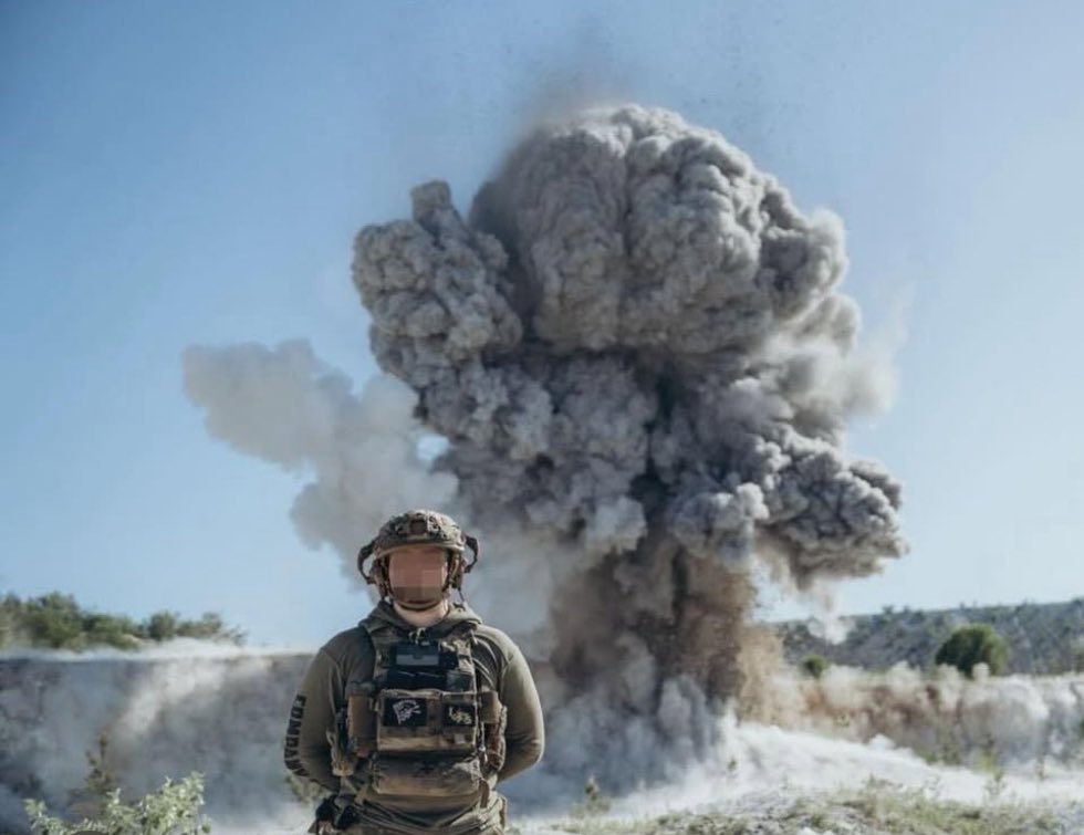 ❗️❗️❗️POWERSTATIONS AND STARLINK FOR EOD - SUPER URGENT❗️❗️❗️POSITIONS DESTROYED❗️❗️❗️

2х EcoFlow Delta Pro 3600 
1х Starlink gen 3 

REMAINING: $2,267.14
COLLECTED: $956.86 (29.68%)
GOAL: $3,224

DONATE: PayPal.me/RimaFellaria / buymeacoffee.com/rimafellaria /