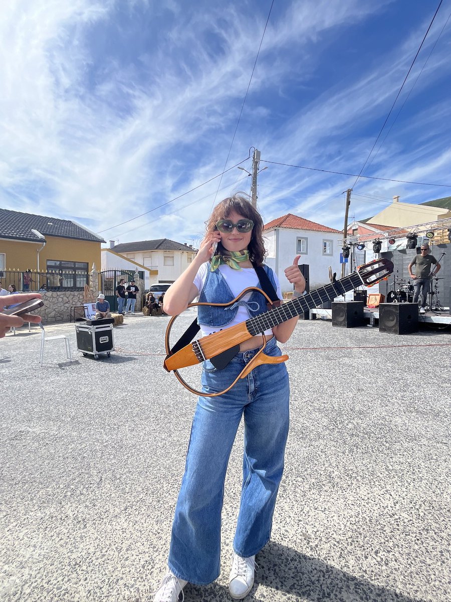 martaspbat's tweet photo. Primeiro concerto 😎🤟🏻 obrigada ExtremaPura! https://t.co/JdV4nnViAY