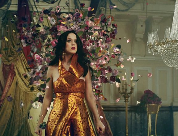 behzad_hudson's tweet image. .@katyperry's “Unconditionally” is now eligible for 6x Platinum in the US (6,000,000 units).