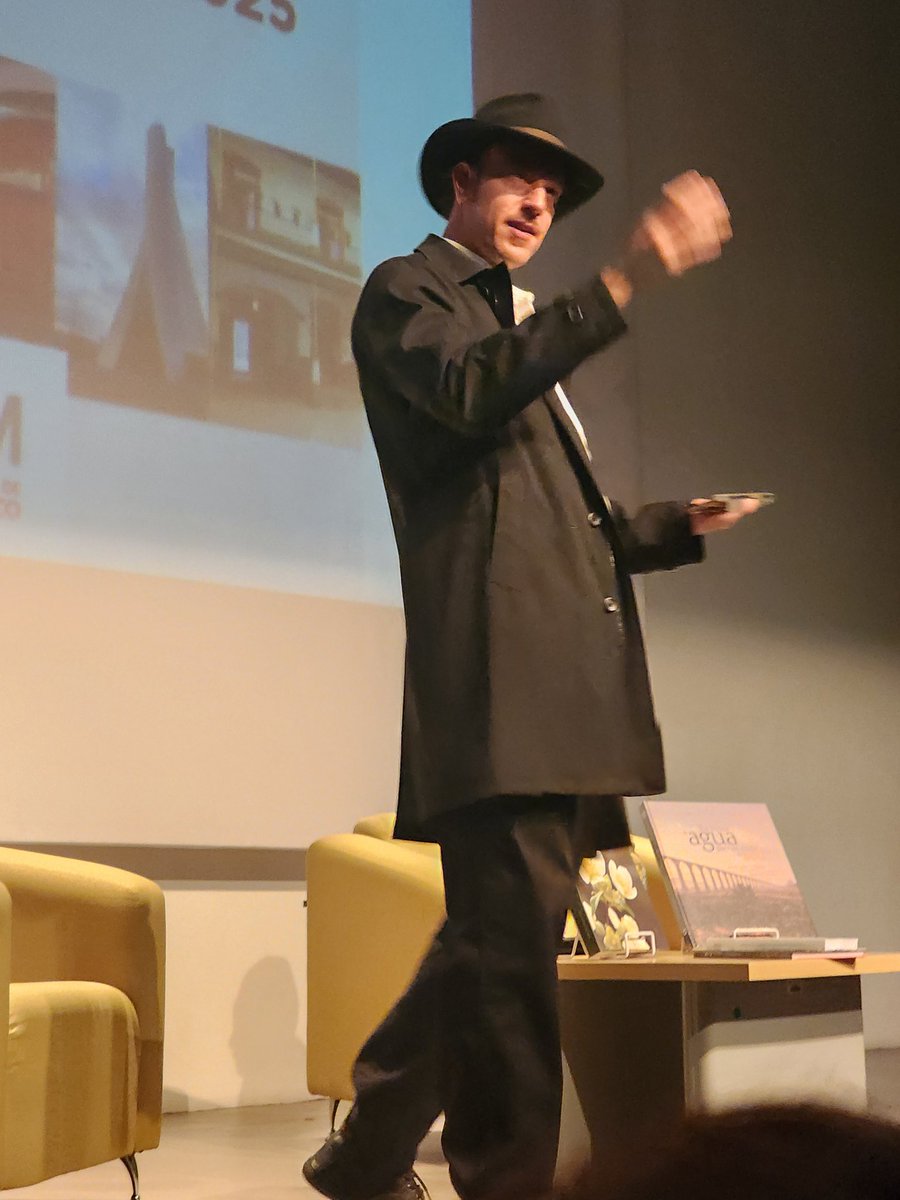 16 de junio. Iniciamos conferencia dirigido a alumnos de zona 24 de TBC,  tema emprendimiento por Cluster Espacial y cerramos la actividad con la presencia del YouTuber Pata de Perro. excelente jornada de trabajo