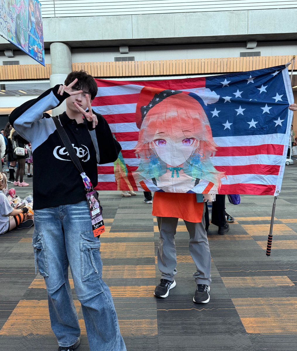 United States of Kiara 🇺🇸🐔 
<a href="/takanashikiara/">Takanashi Kiara💙『PERFUME』NEW SONG OUT NOW!</a>