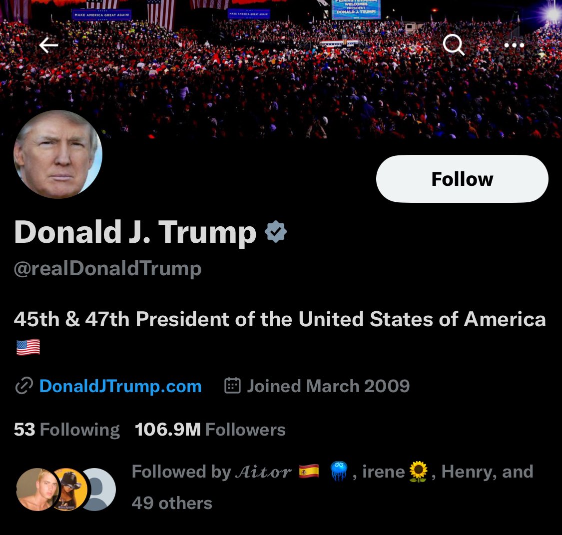 fl0pcrave's tweet photo. unfollowing these bitches who follow trump bc like gurl- https://t.co/Qv4vd8bu69