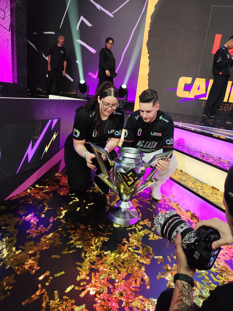 Fontex17's tweet photo. Te amoooooo muito, mt orgulho 🧡🧡@nando9ff ❤️ https://t.co/ubDVZ0mi1O