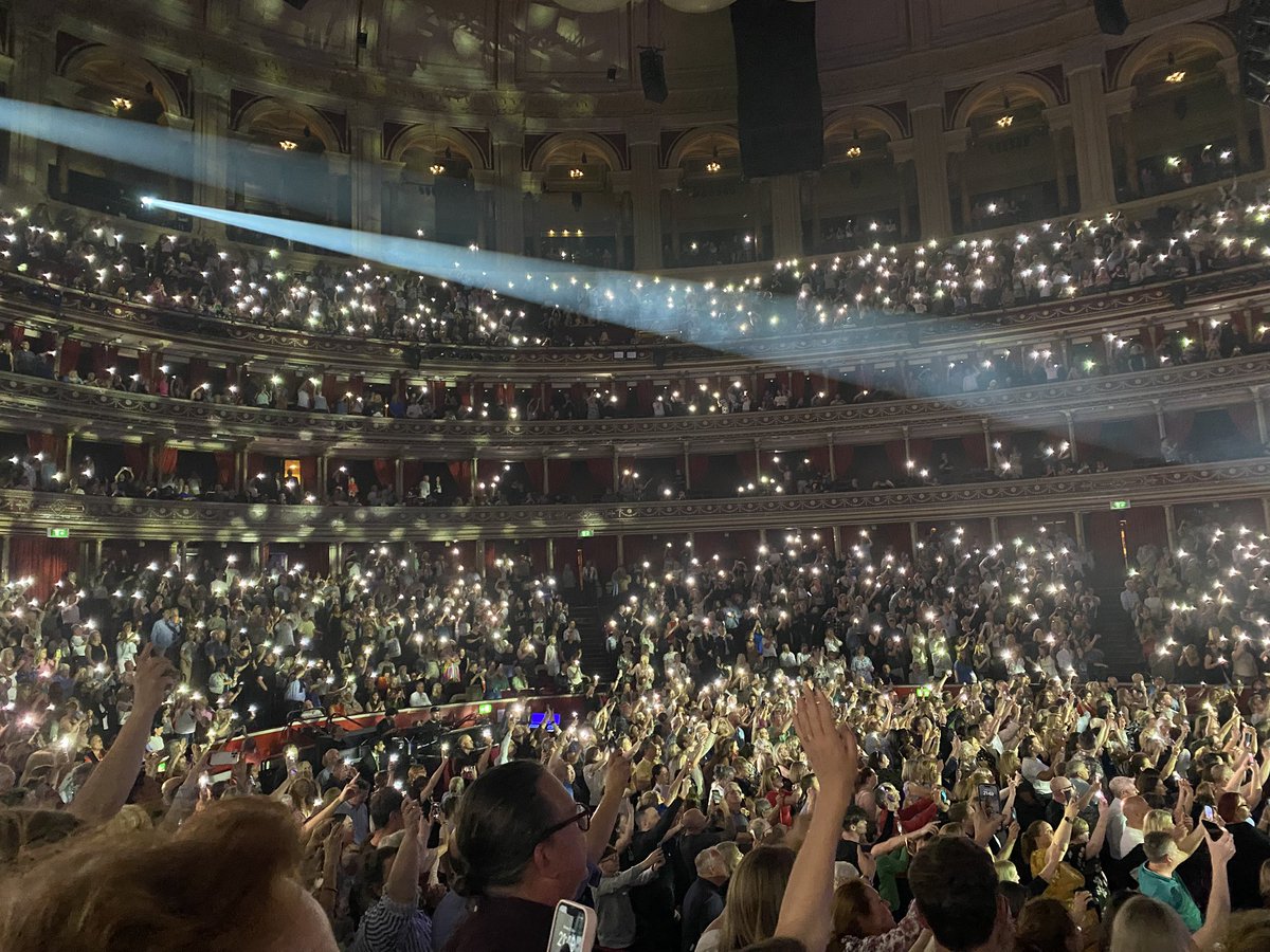 Karen Alexander tweet media