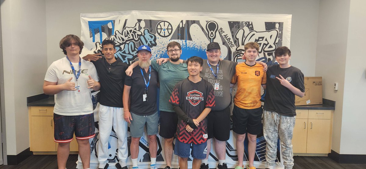 NickOnRL's tweet image. Huge thank you to @M80gg and @IMGAcademy for the opportunity to coach these 6 great players in person! It was incredibly fun to run this class and teach what I know!
@MindBodyEsports
@yungscythe
@1Nawafy
@JasunRl
@IceFlamexRL
@JATRON_RL
@glixh_hunt3r