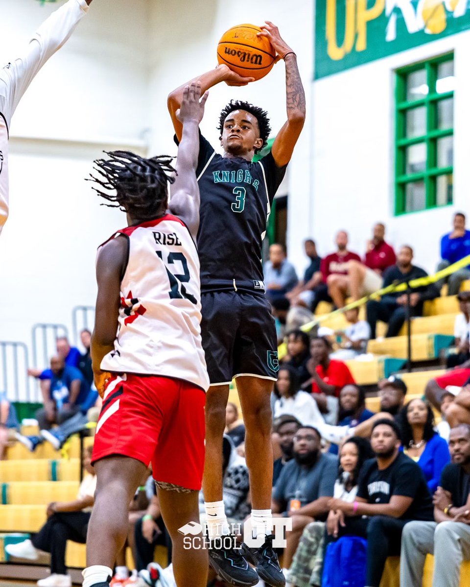 HSOT caught up with several boys basketball players at NCISAA live camp 

Hear more about the college recruitment of these players (none committed — yet), who they model their games after, and how their high school team is feeling with the summer in full swing. ⬇️

🗣️ with…