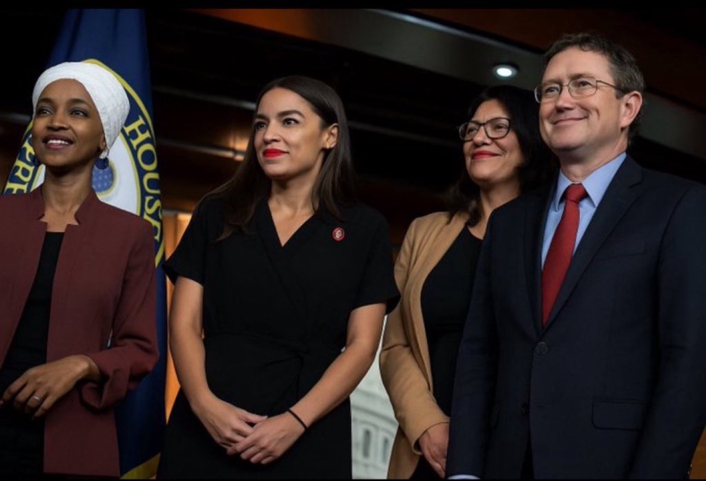 Antisemitic Jew hater Thomas Massie is running on the Jihad Squad ticket in 2026.