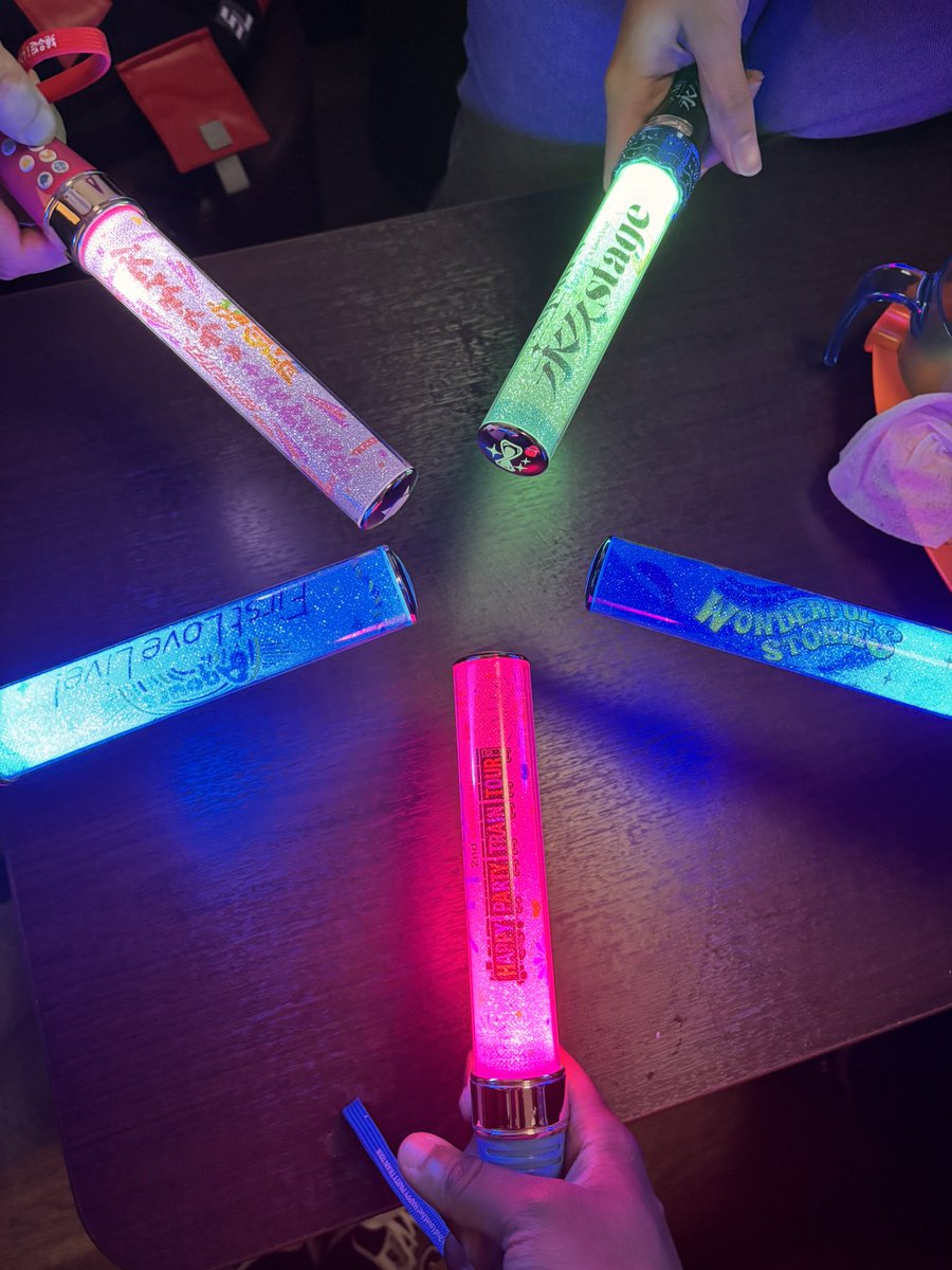 𝐌𝐢𝐥𝐞𝐬 tweet media