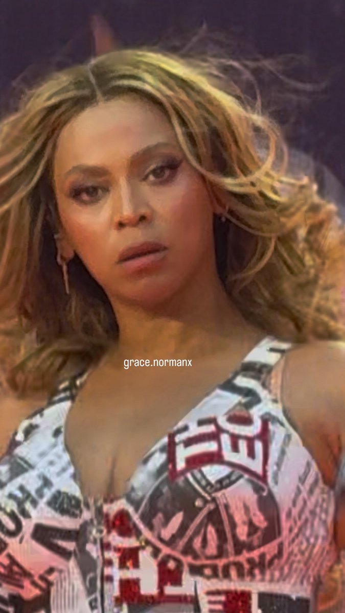 grace_hive's tweet image. Jayz, drunk in love, partition? Paris really is their golden child fr