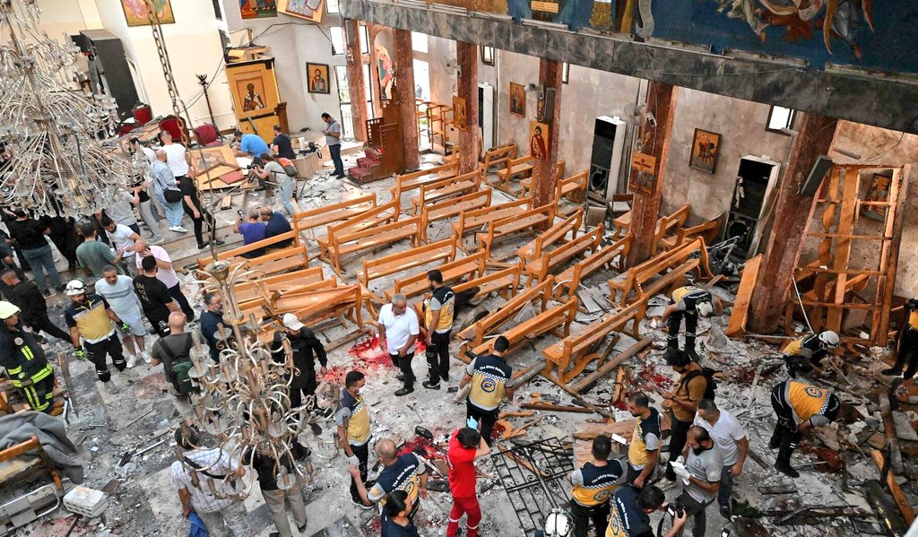 rizk_rodrigue's tweet photo. Suicide bombing at Mar Elias Church in Damascus kills at least 25, wounds 80 during Sunday service.
Praying for the victims' families and the Christian Levantine community.
#Syria #Damascus #NearEast https://t.co/vkeMpUT145