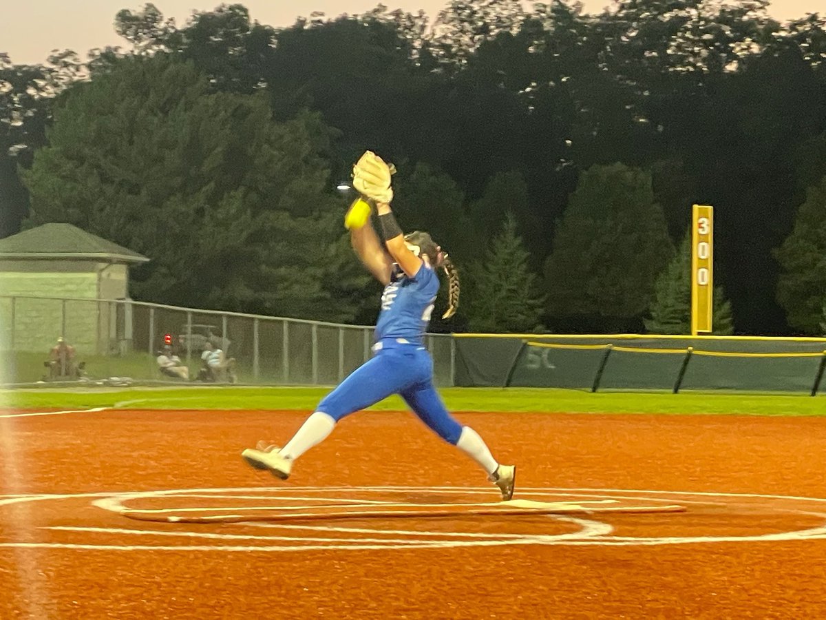 Christine Chmiel tweet media