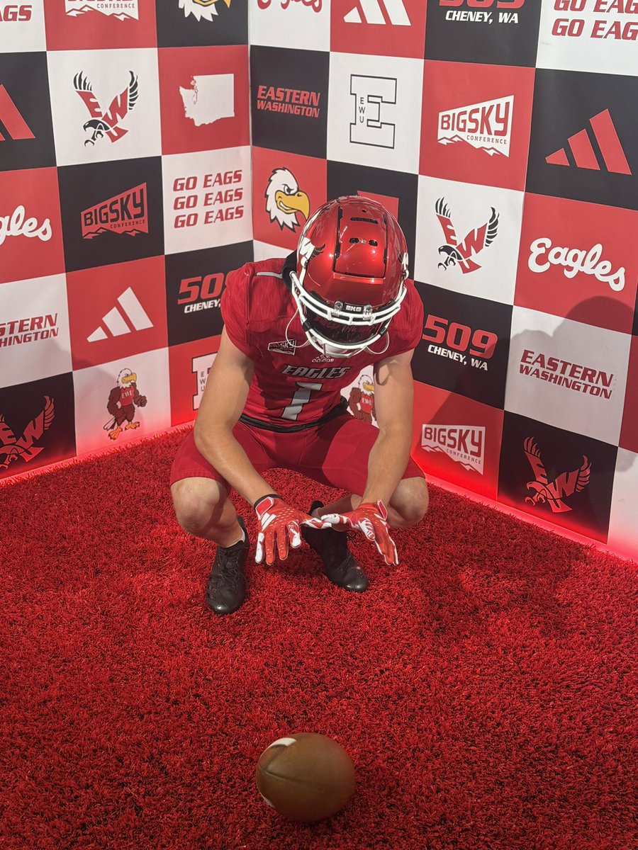BennettJuve's tweet image. Had a great unofficial visit
@EWUFootball yesterday! Thank you @CoachCBrink &amp;amp; @CoachAnderson_M for having me up. @CoachBestEWU @GCHS_KnightsFB 
#GoEags