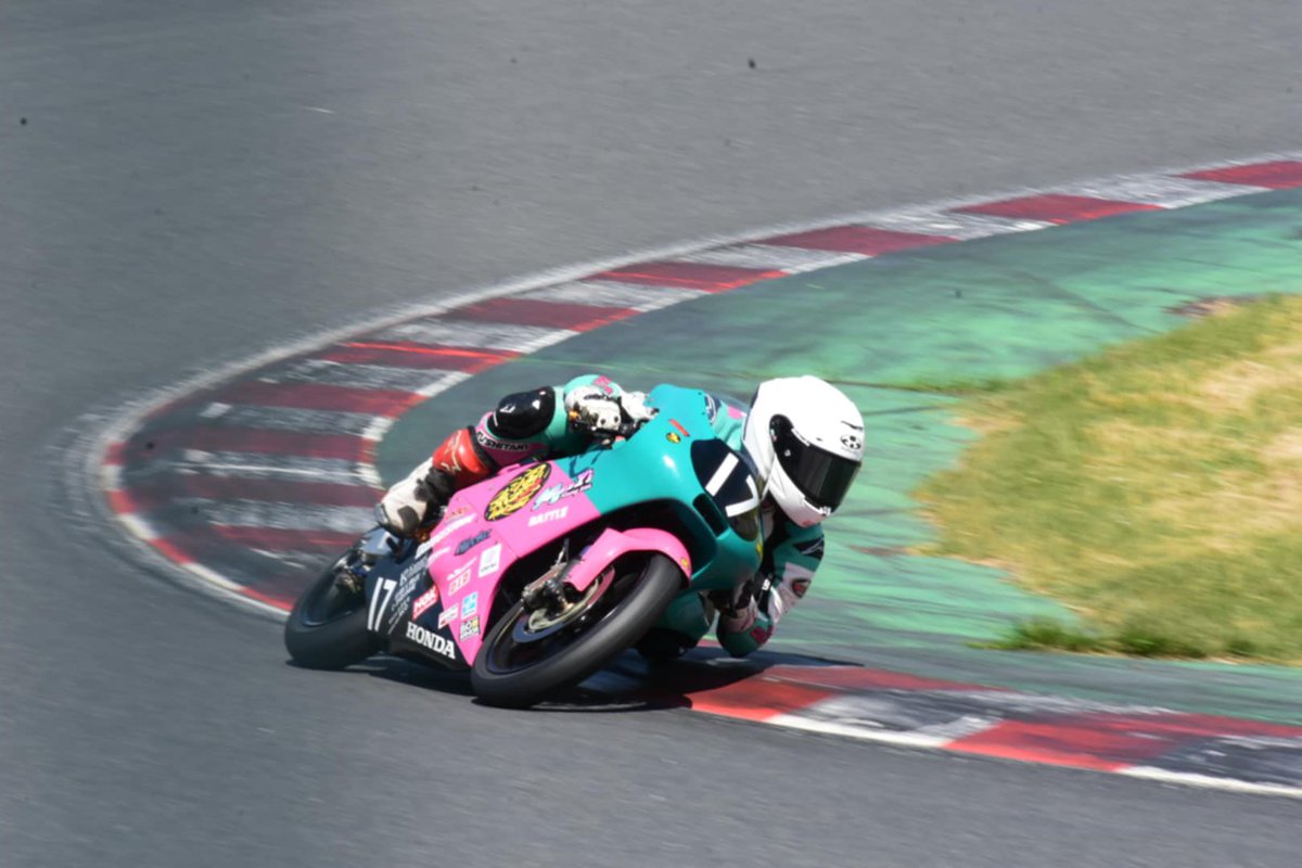 036cbr's tweet photo. ウィーク中、自己ベストは1秒以上上がったけど筑波は厳しかった😅 https://t.co/0oEUWwPdMj