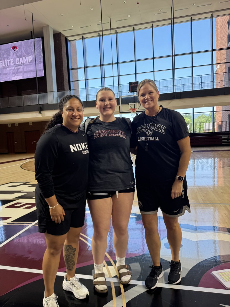 abby_morgan23's tweet photo. Had another great day at the @RoanokeWBB elite camp. Thank you coach Flaherty and coach Cole I learned so much today! https://t.co/W0iByuNwuO