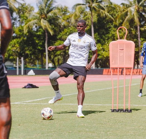 (fan) Danik tweet media