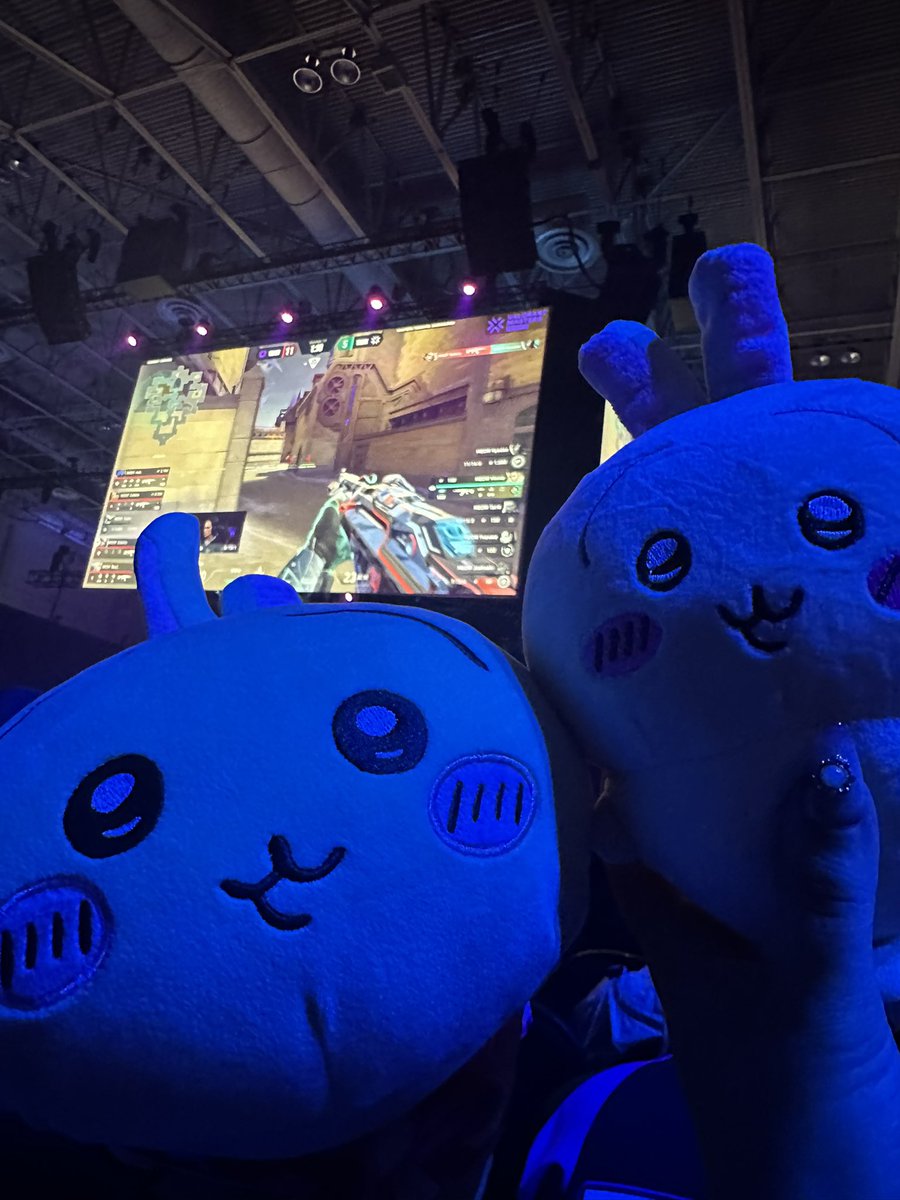 norukeii's tweet photo. WE ARE HERE!!! Sign that @gabbybites made!!! #PRXWIN https://t.co/wZfvXAaIqY