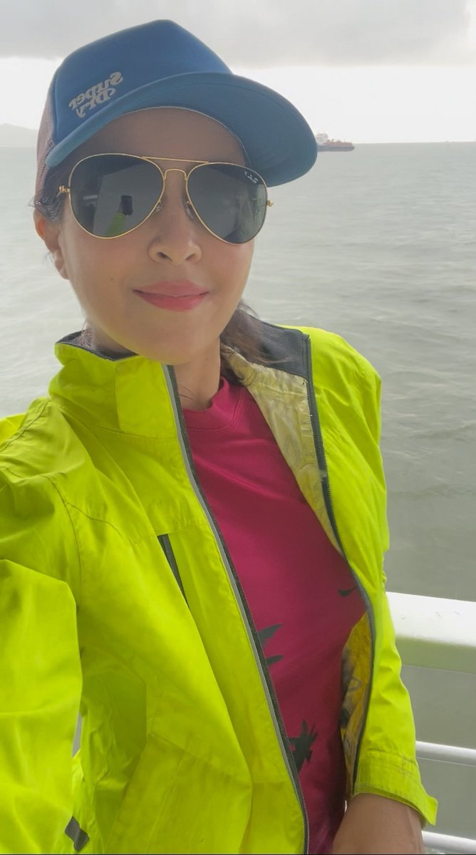 IamNidhieSharma's tweet image. Some Sundays are meant for seascaping ☺️🧿🌊  #monsoonvibes