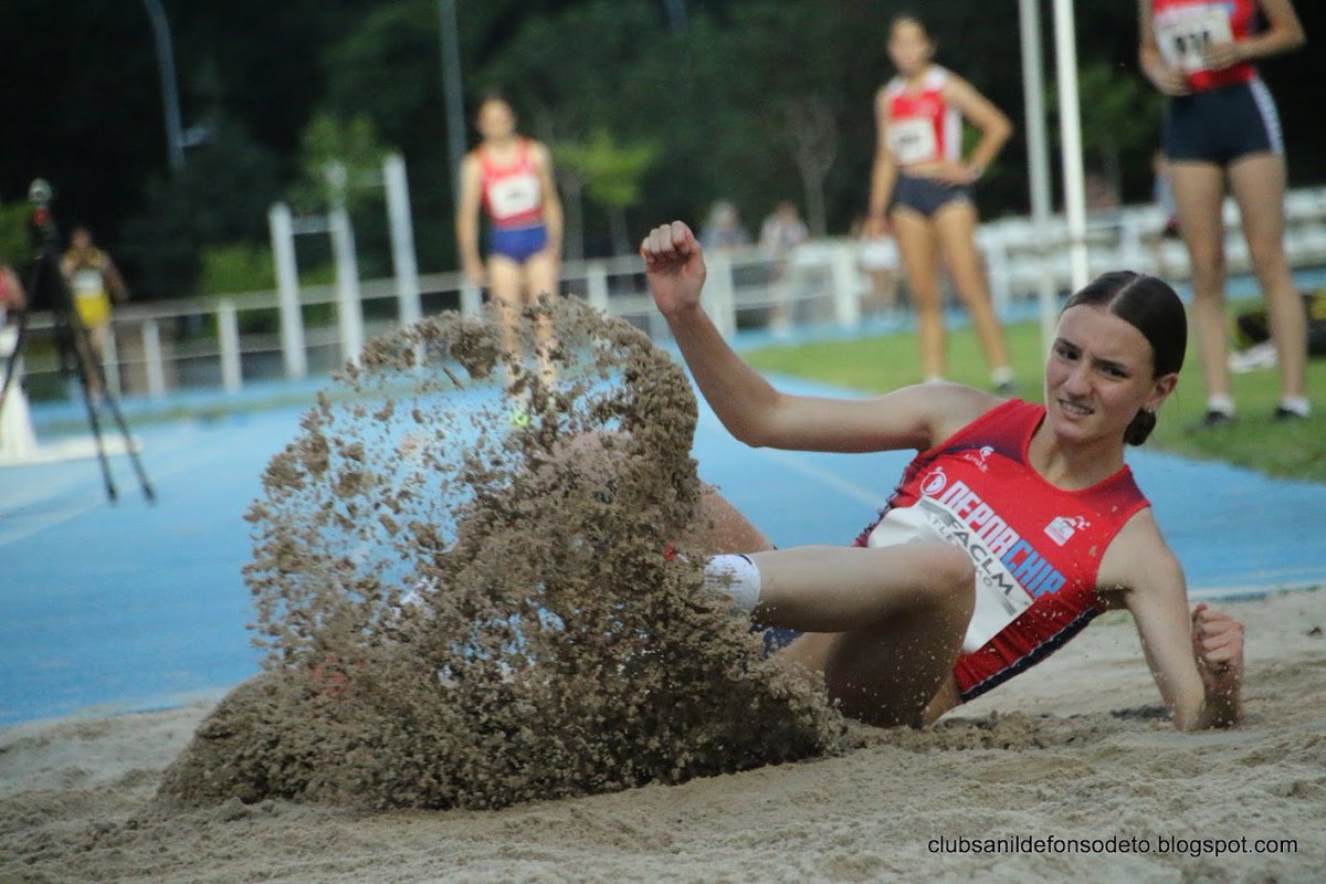 Club Atletismo San Ildefonso (@atlsanildefonso) on Twitter photo SÁBADO INTENSO PARA ATLETAS DEL <a href="/ATLSANILDEFONSO/">Club Atletismo San Ildefonso</a>:
* PEDRO VEGA, nueva MMP en 5000,
* ALBERTO RGUEZ-BARBERO. Bronce en el Regional Abs. y
* CÉSAR GARCÍA, 4º en el 1.500 Máster-45 de La Nucía.
MÁS INFO Y RESULTADOS, AQUÍ⬇️:
clubsanildefonsodeto.blogspot.com/2025/06/sabado…
<a href="/deporchipcom/">DEPORCHIP.com</a> <a href="/Inaelgroup/">INAEL Electrical</a> SÁBADO INTENSO PARA ATLETAS DEL <a href="/ATLSANILDEFONSO/">Club Atletismo San Ildefonso</a>:
* PEDRO VEGA, nueva MMP en 5000,
* ALBERTO RGUEZ-BARBERO. Bronce en el Regional Abs. y
* CÉSAR GARCÍA, 4º en el 1.500 Máster-45 de La Nucía.
MÁS INFO Y RESULTADOS, AQUÍ⬇️:
clubsanildefonsodeto.blogspot.com/2025/06/sabado…
<a href="/deporchipcom/">DEPORCHIP.com</a> <a href="/Inaelgroup/">INAEL Electrical</a>