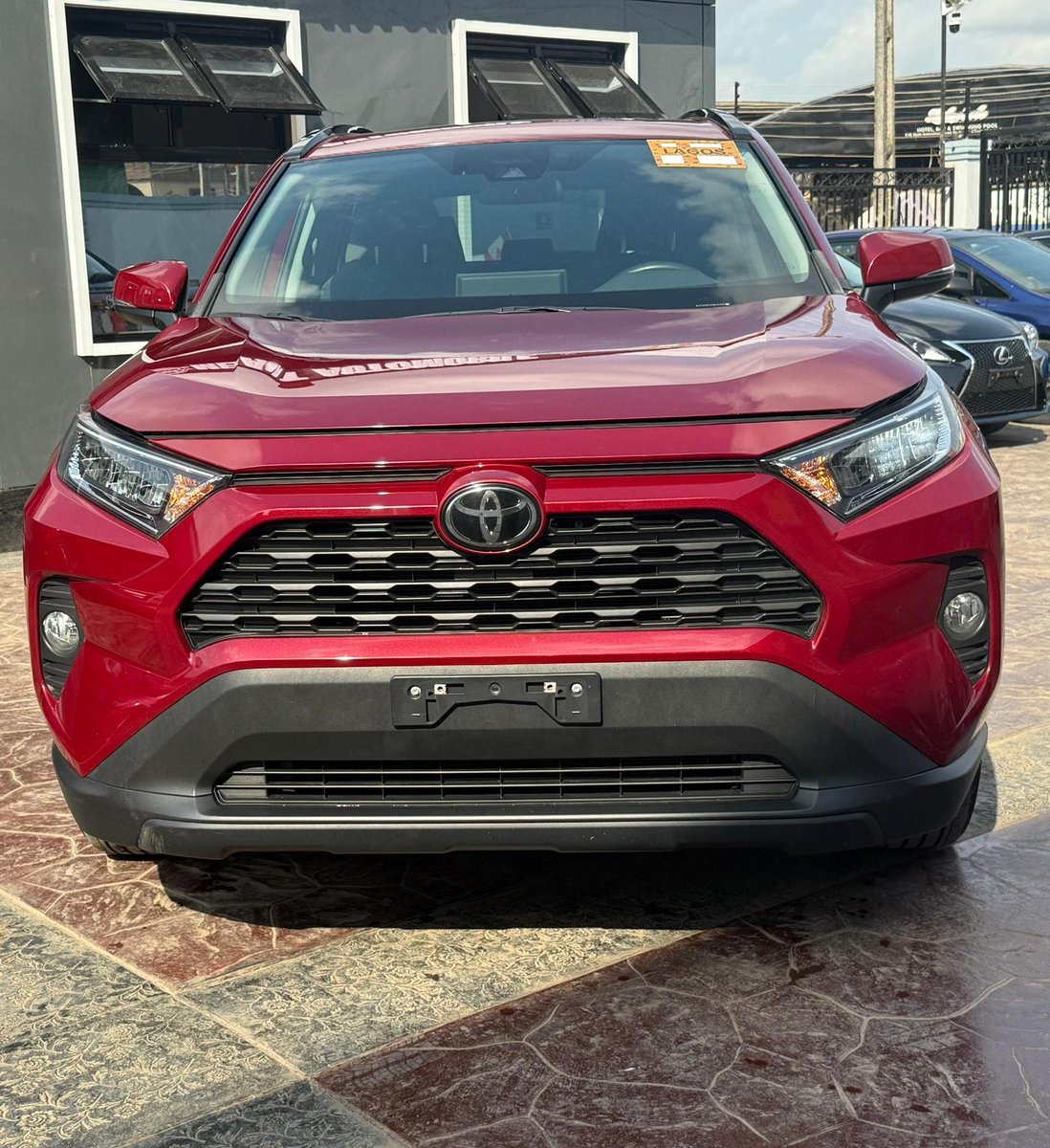 COLLYGRAMGLOBAL's tweet photo. *🌹🌹🇺🇸Foreign Used🇺🇸Toyota RAV4 XLE 2021 Model Accident Free💯 Duty Fully Paid💯 Price:50m Location::Lagos‼️‼️‼️* https://t.co/Uk2Wk6gKVJ