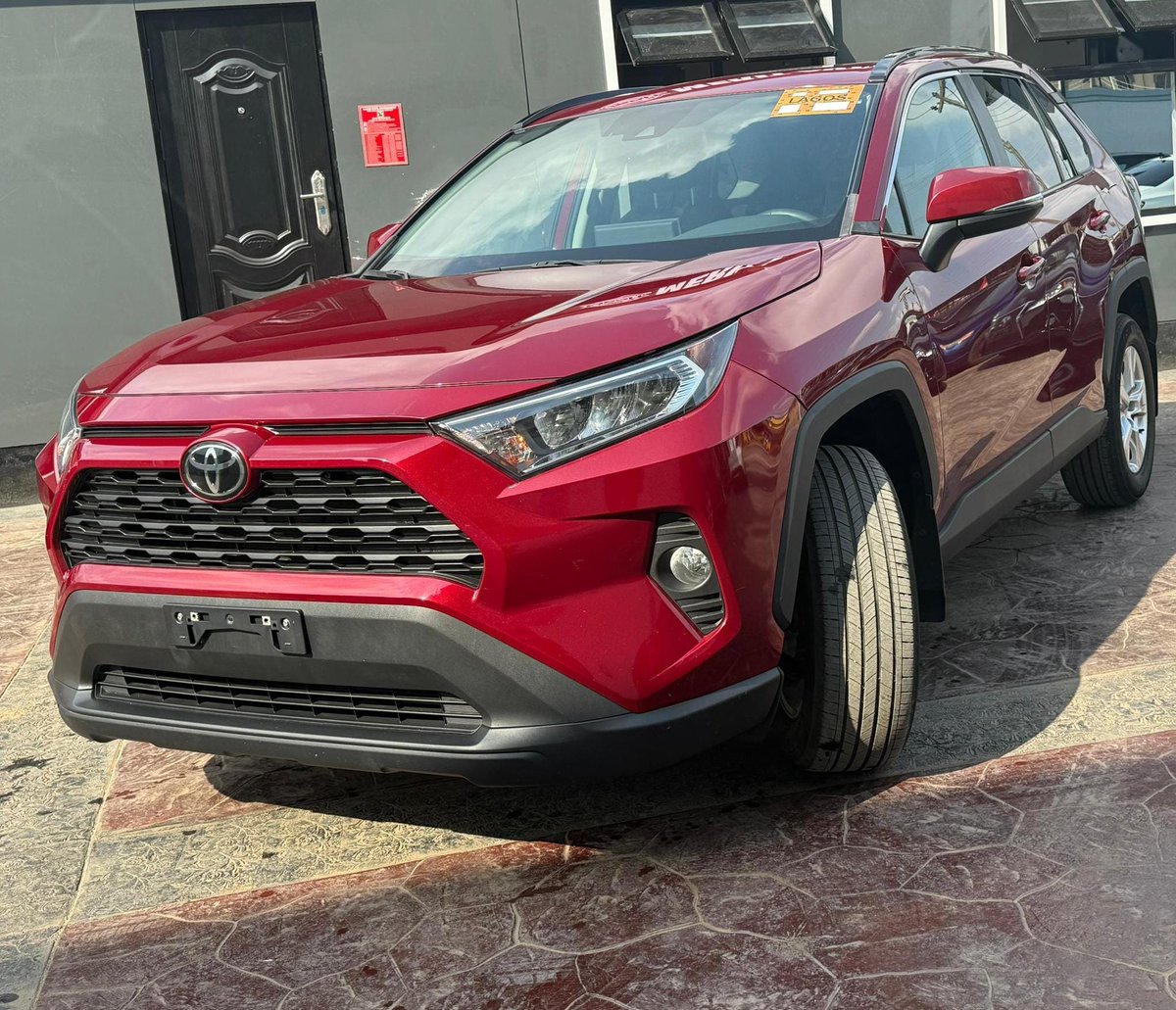 COLLYGRAMGLOBAL's tweet photo. *🌹🌹🇺🇸Foreign Used🇺🇸Toyota RAV4 XLE 2021 Model Accident Free💯 Duty Fully Paid💯 Price:50m Location::Lagos‼️‼️‼️* https://t.co/Uk2Wk6gKVJ