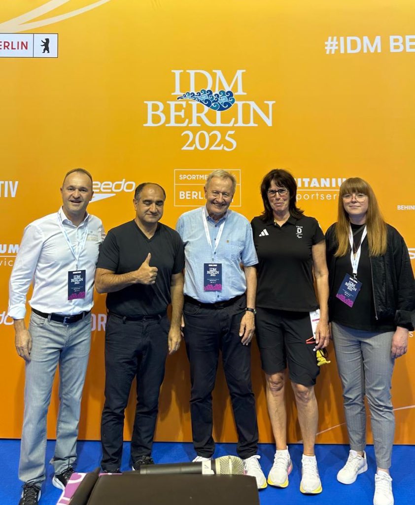 bsb_berlin's tweet photo. Tolle Stimmung, zahlreiche Rekorde &amp;Bestleistungen. So die Bilanz der 39. Int. Deutschen Meisterschaften im Para-Schwimmen mit ca. 300 Athlet*innen aus 17 Nationen.
„Die #IDM2025 war ein voller Erfolg. Wir sagen Dankeschön und blicken jetzt auf 2026“ so BSB-Präsident @OezcanMutlu https://t.co/WEi4EncN1I
