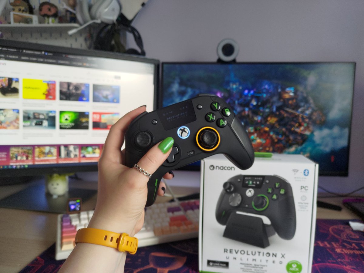 CSSRaider's tweet photo. 🥵 anyone wants to send a controller for a review? 😏

#nacon #victrixPro #razer 
@Nacon  / @VictrixPro  / @Razer https://t.co/ux6FEumiNO