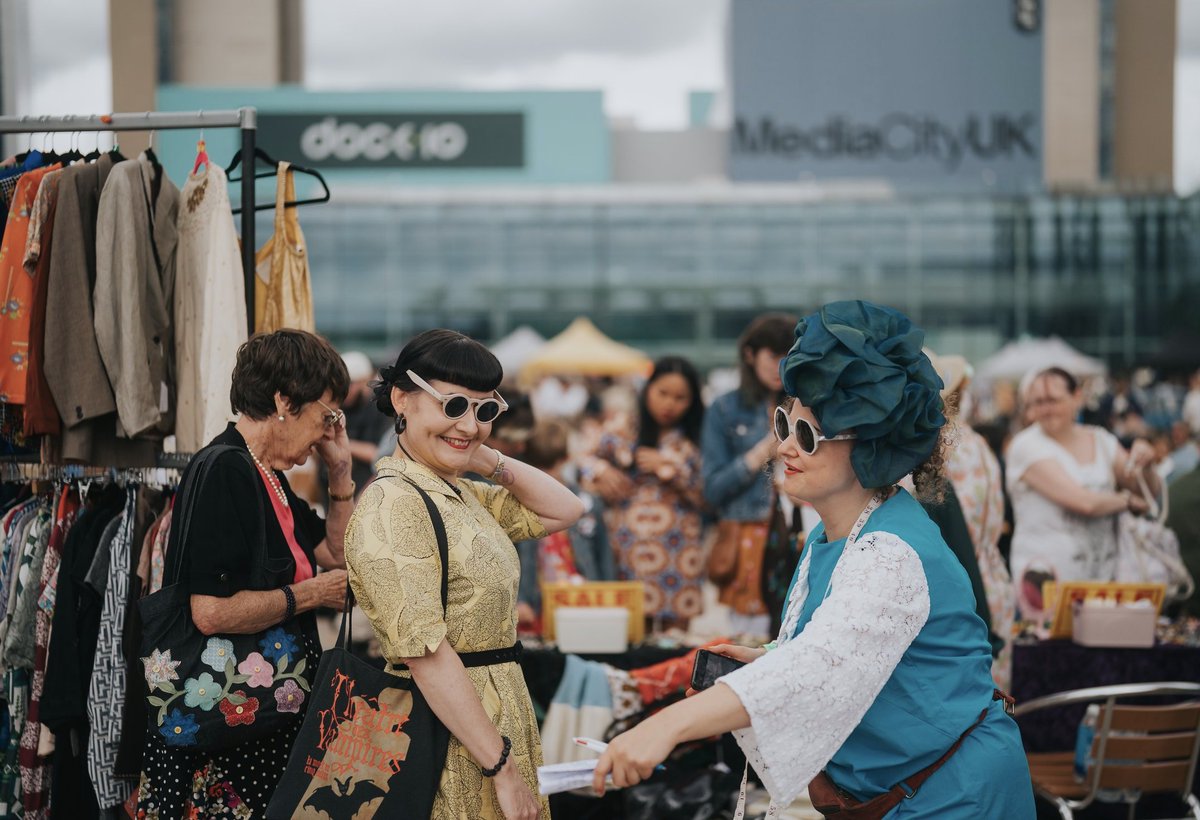 The Classic Car Boot tweet media