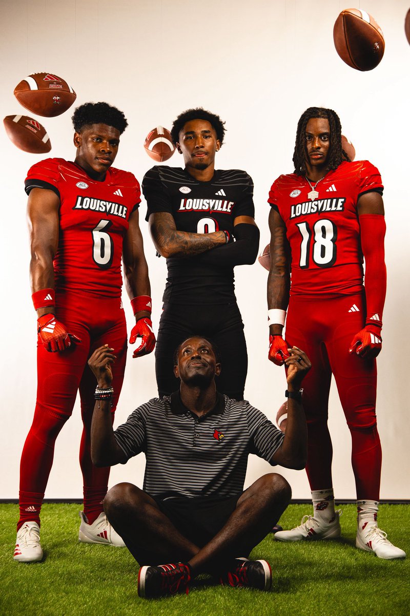 My new favorite recruiting photo💯💯

Love this. Go Cards‼️