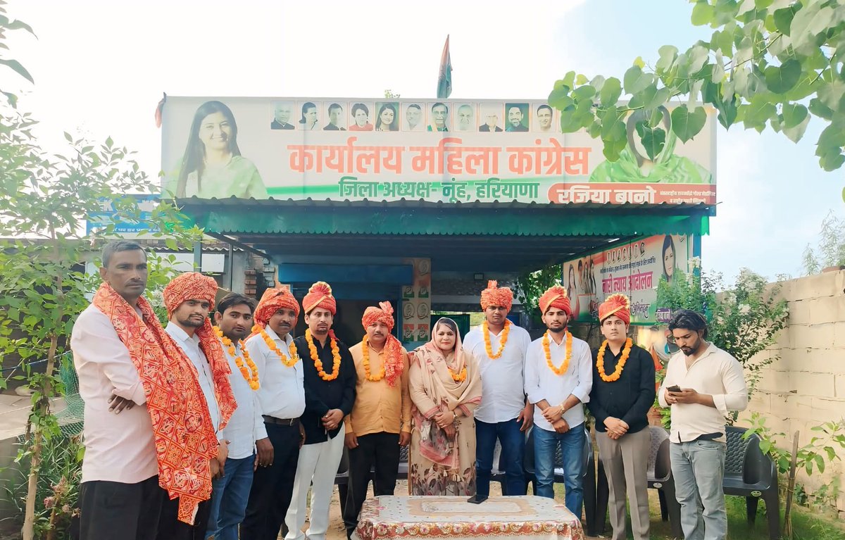 Raziyabano786's tweet photo. बीते दिन मैने अपने निवास स्थान पर @HryYouthCongres के नव-निर्वाचित सदस्य को बधाई दी  🖐आशा करती हूँ आप सभी क्षेत्र और पार्टी के उत्थान के लिए हरसंभव प्रयास करेंगे - आपकी बहन/बेटी Raziya BANO(सोहना- ताऊड़ू)विधानसभा (Dist. President Nuh  Mewat) https://t.co/neNvPSnIDq