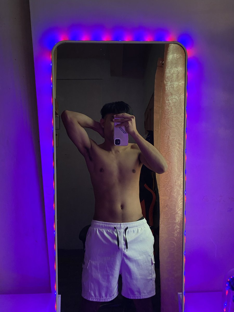 Crispy_tan's tweet photo. Flex my body https://t.co/IHNvvEvSOn