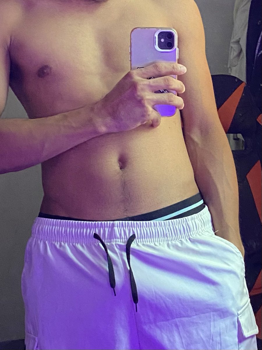 Crispy_tan's tweet photo. Flex my body https://t.co/IHNvvEvSOn