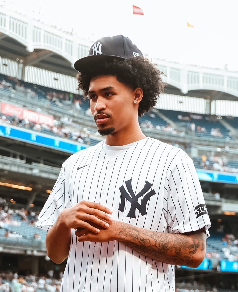 jedivsworld's tweet photo. Both Wemby and Dylan Harper threw their first pitch for the Yankees

Two future superstars. https://t.co/LqQ8wkqhZK