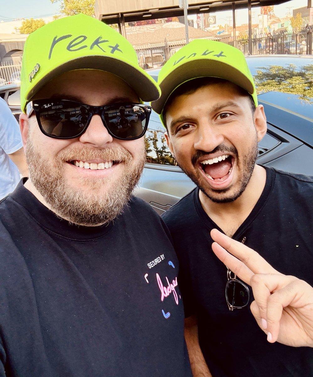 rekt2160's tweet image. LA $REKT Takeover was a VIBE!
Day 1 - SOLD OUT
Day 2 - SOLD OUT
Day 3 - SOLD OUT
The market has down days but watching @osf_rekt, @iliketabz & @B_A_R_E_Ink execute on a massive vision makes me incredibly bullish.
@RektBrands just put @rektdrinks in @7eleven -> THINK BIGGER