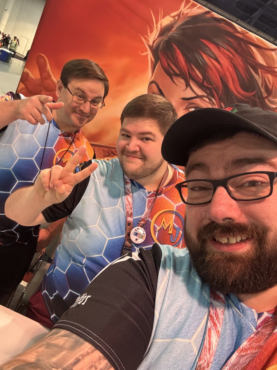 I’m going live with our Meet and Greet!

twitch.tv/Jaffer