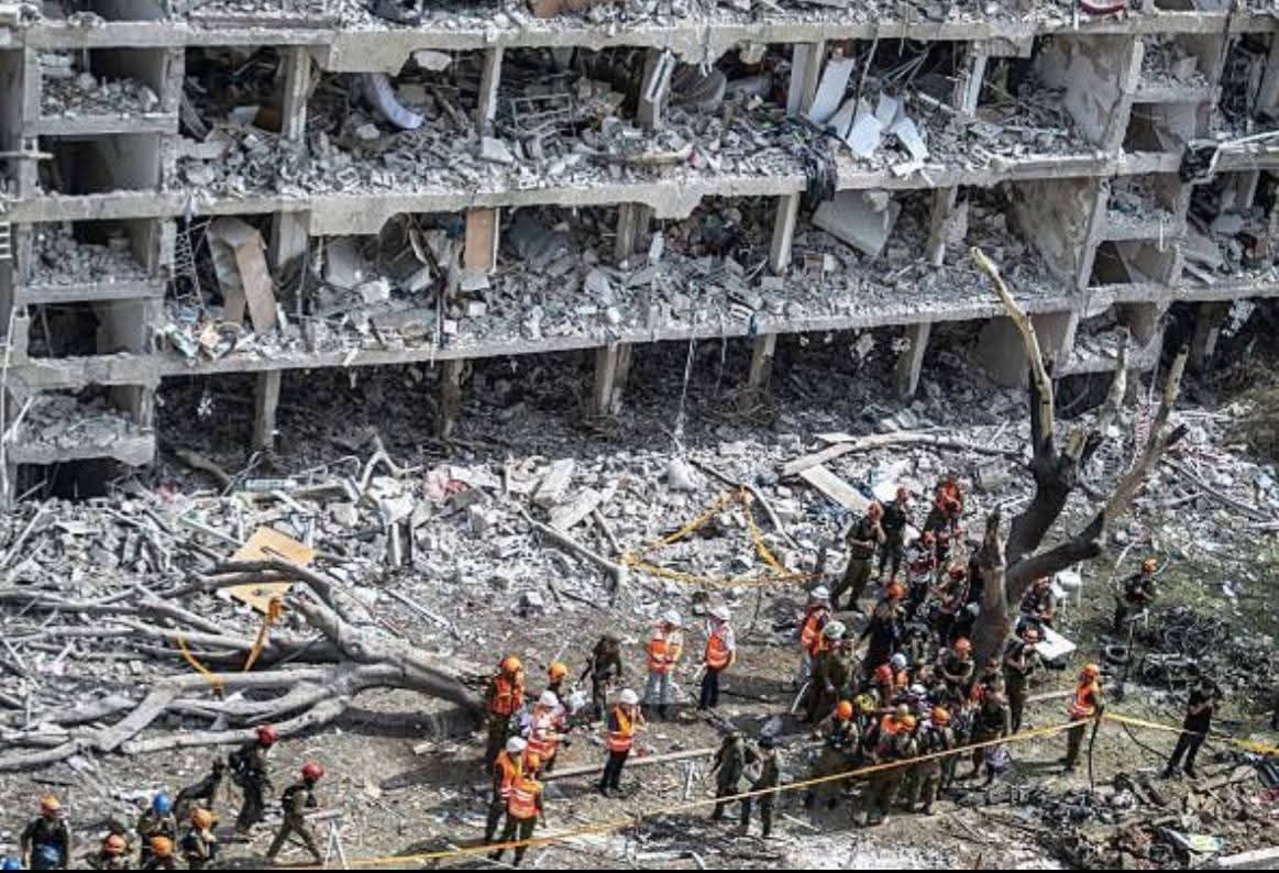 في حال إن لم تري شيء جميل اليوم😍