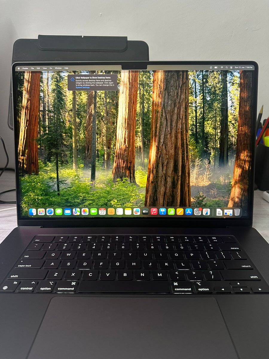 devanujhere's tweet image. Thank you @ankushdharkar for the new Mac 😬😬, and @AkankshaKana for letting me know about this competition 🚀🚀

x.com/ankushdharkar/…