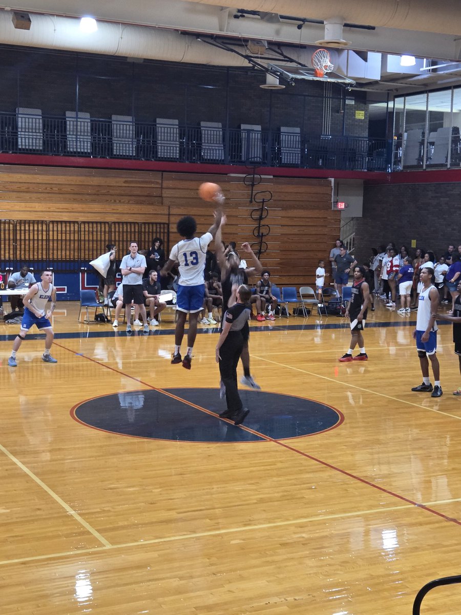Wearing our Sunday whites under the Duncanville lights! We're underway vs Braswell in game 3 at the #TABCShowcase