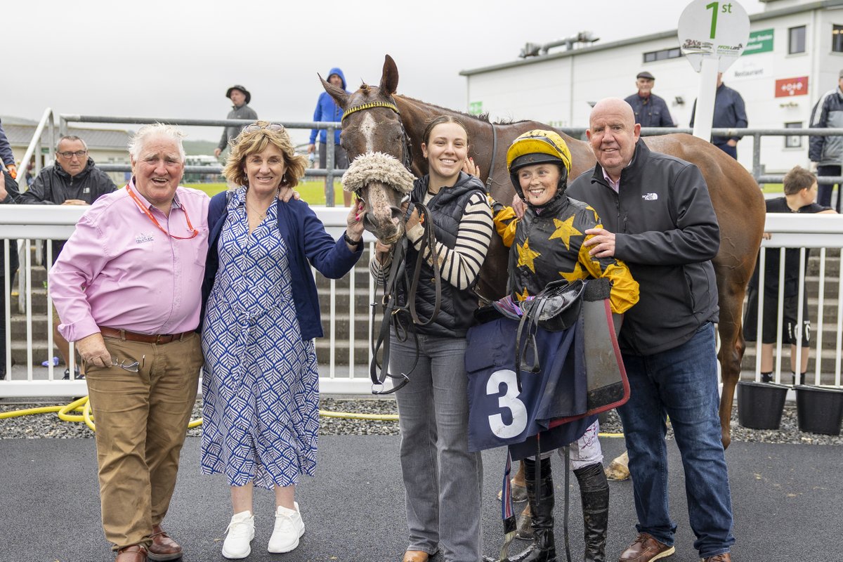 Ffos Las Racecourse (@ffoslasrc) on Twitter photo Another winner of the flat today for jockey <a href="/elizabeth_gale9/">Elizabeth Gale</a> - she was successful aboard Change Of Fortune for trainer Bernard Llewellyn and owner Alan Williams <a href="/BJ_Llewellyn/">BJL Racing</a> Another winner of the flat today for jockey <a href="/elizabeth_gale9/">Elizabeth Gale</a> - she was successful aboard Change Of Fortune for trainer Bernard Llewellyn and owner Alan Williams <a href="/BJ_Llewellyn/">BJL Racing</a>