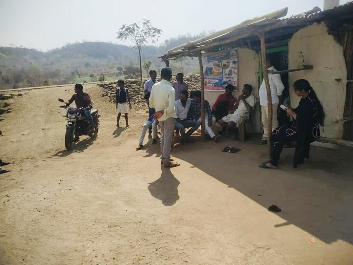 Nikhini_Varma's tweet photo. Understanding the rural livelihoods..All that you need is one village at a time!!
Sources,impact,issues.
Rural communities are most vulnerable,when it comes to transparent execution of welfare.
#Rural #Tribal #Adilabad #Nirrnay https://t.co/jm6enkZu5B