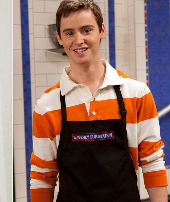 Watch Dan Benson's leaked NSFW photo on TwXstars