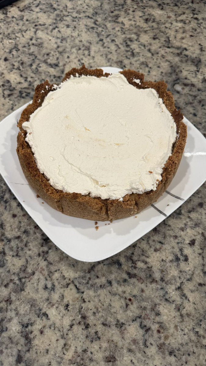 rogue_router's tweet image. Despite appearances. I do occasionally do things besides networking. Like making brown butter cheesecake.