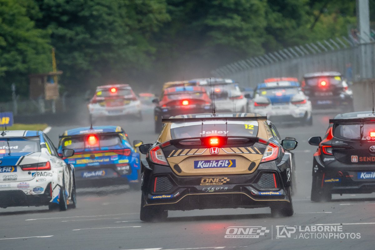 Laborne Action Photos 📸 tweet media