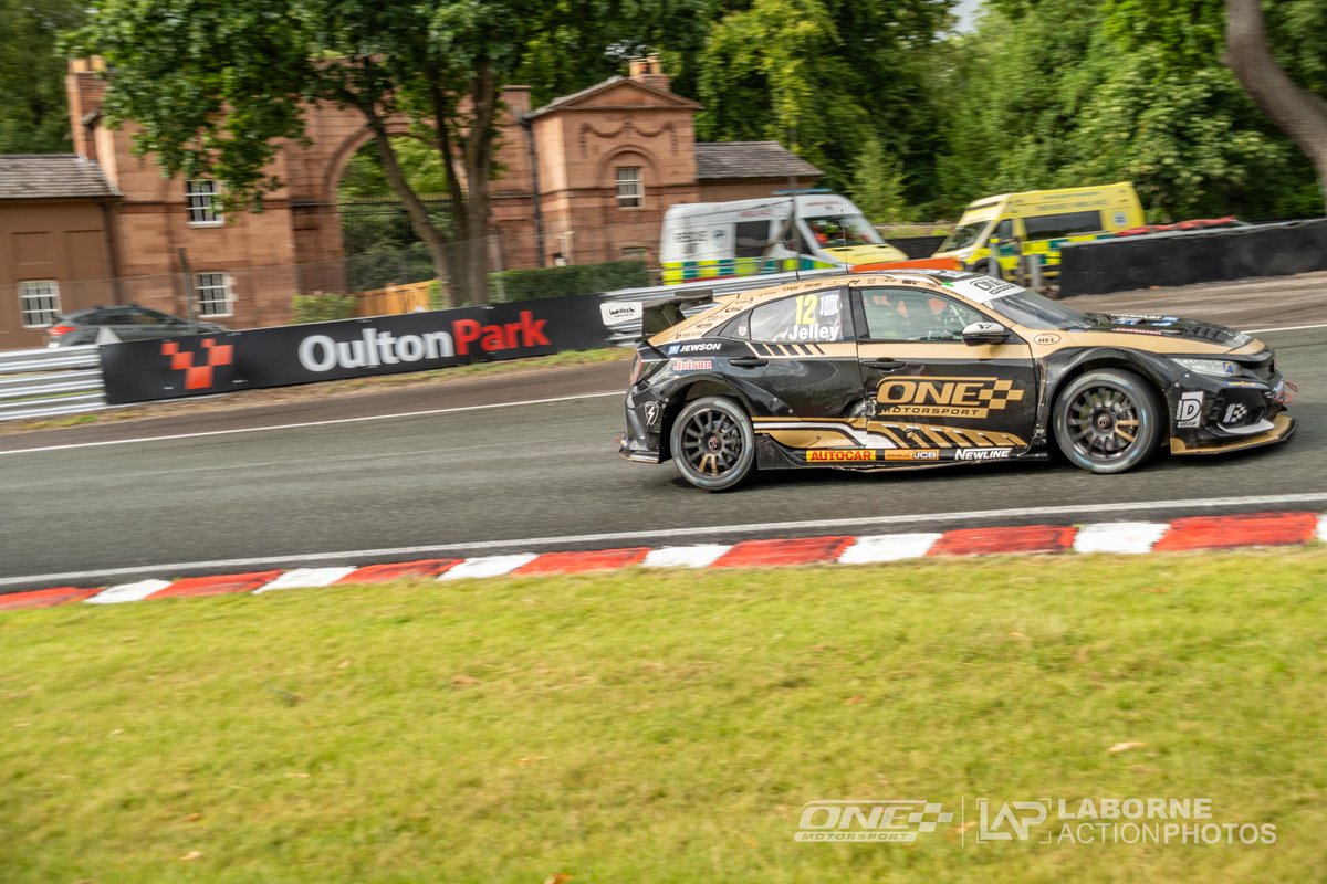 Four from race 2 for @onemotorspor at <a href="/Oulton_Park/">Oulton Park</a> 

<a href="/cooksport/">Josh Cook</a> <a href="/StephenJelley/">Stephen Jelley</a>