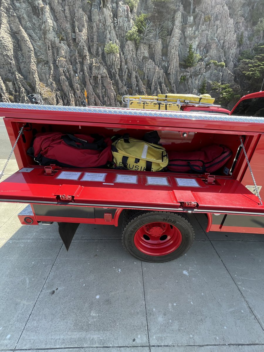SFFDPIO's tweet photo. The San Francisco Fire Department is conducting a cliff and coastal rescue drill at Great Highway and Cliff House. This is only a drill. We train daily with one common goal: your safety. #yoursffd @GGNRANPSAlerts https://t.co/WNaDuGWy0h