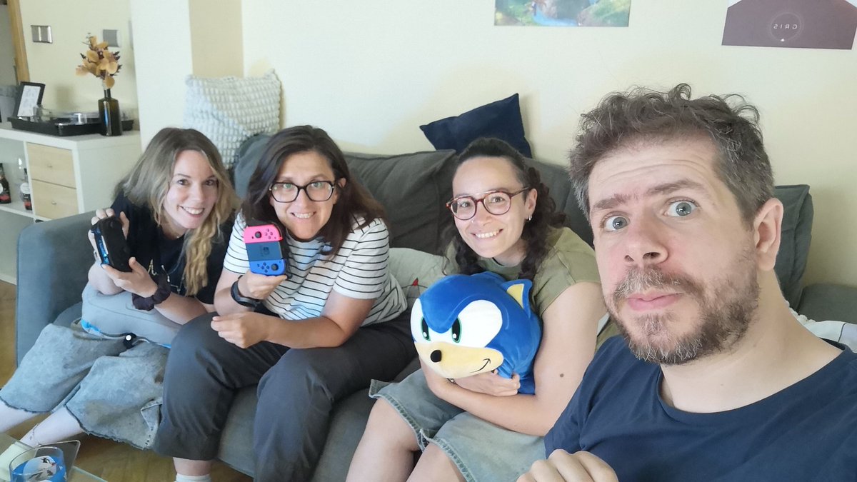 Comezamos directo! Fin de temporada no Recuncho co Mario Kart World.

Pasade saúdar e animar!
